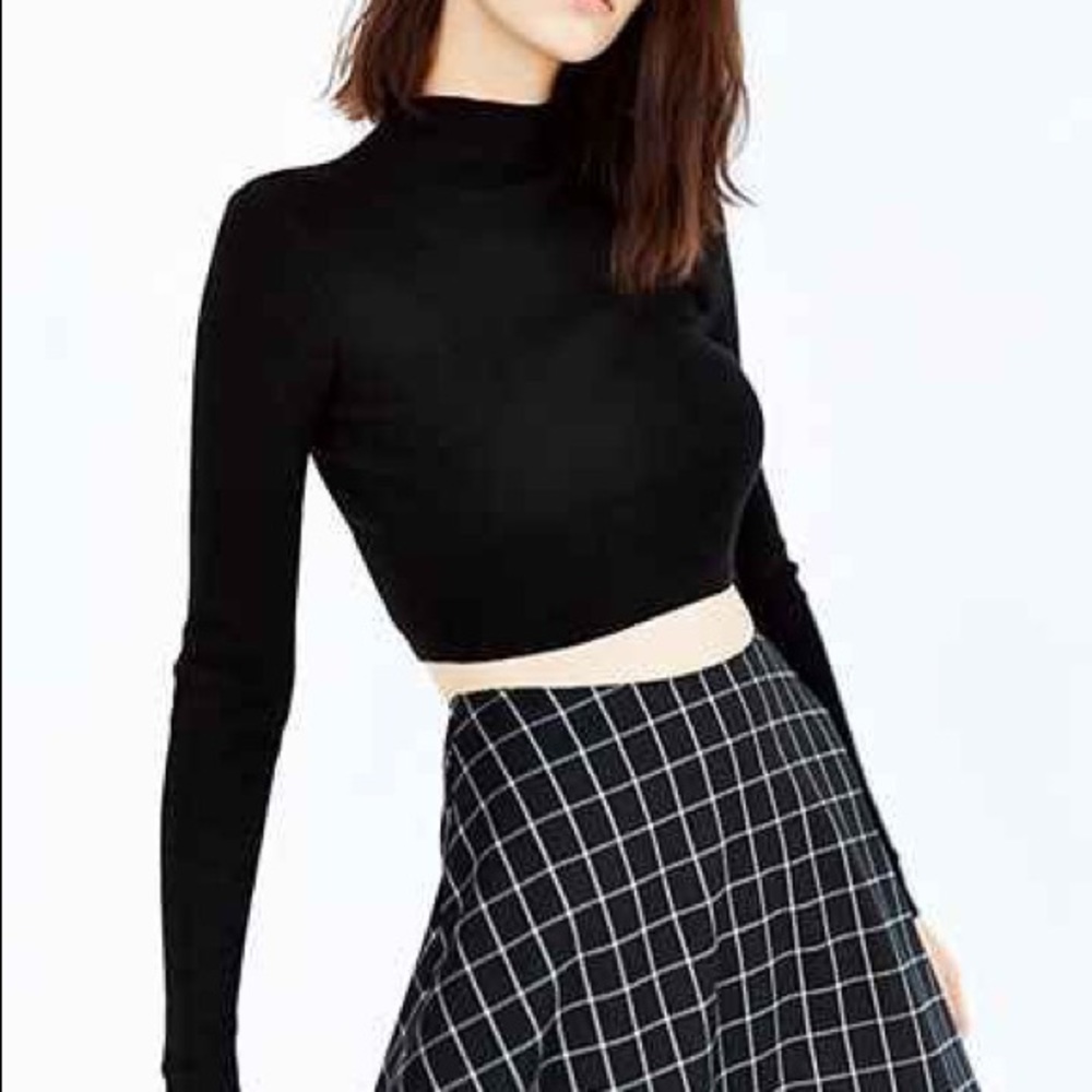 UNIF Black Long Sleeve Sweater Crop Top